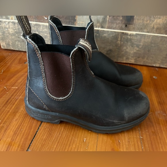 Blundstone Shoes - Blundstone 500 classic chelsea boot stout brown size 5 (M5/W7.5)